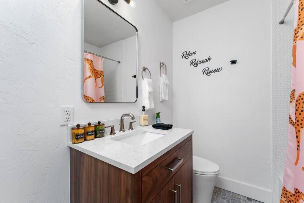 Smart Bungalow: 10-Min To Uf, Central Location Gainesville Luaran gambar