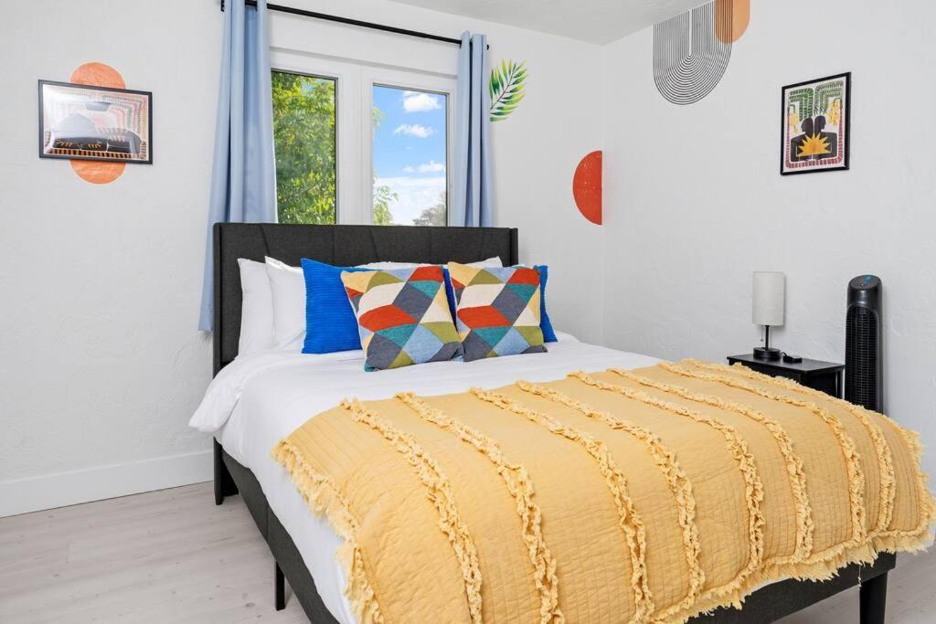 Smart Bungalow: 10-Min To Uf, Central Location Gainesville Luaran gambar