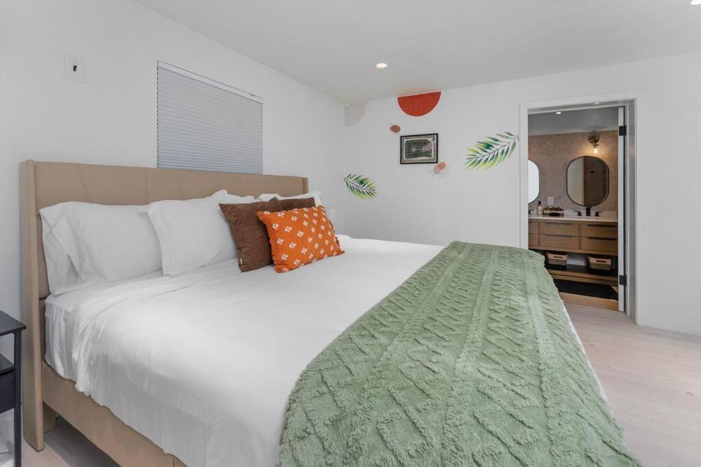 Smart Bungalow: 10-Min To Uf, Central Location Gainesville Luaran gambar