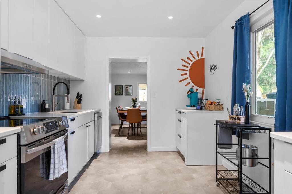 Smart Bungalow: 10-Min To Uf, Central Location Gainesville Luaran gambar