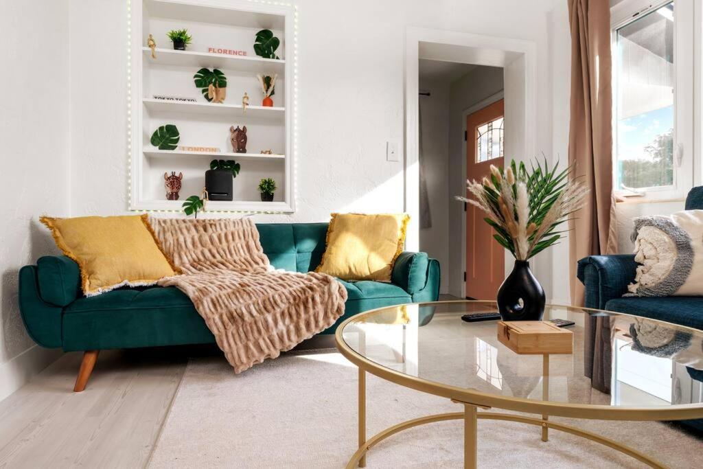 Smart Bungalow: 10-Min To Uf, Central Location Gainesville Luaran gambar